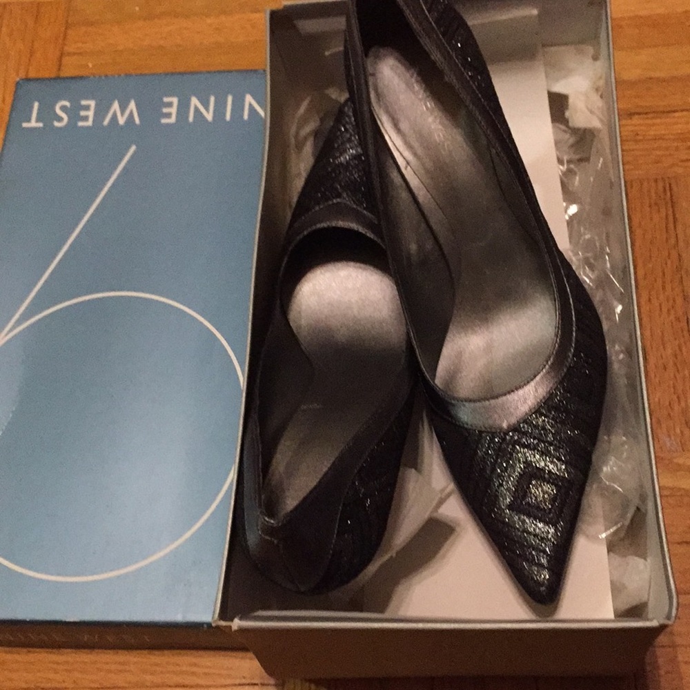 Nine West heel shoes size 7, with box